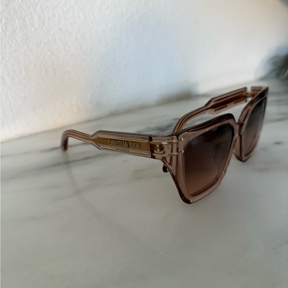 Christian Dior pink Sunglasses - Picture 2 of 5